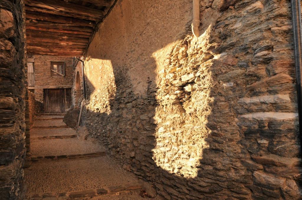 Casa Rural La Comella Tirvia Eksteriør billede