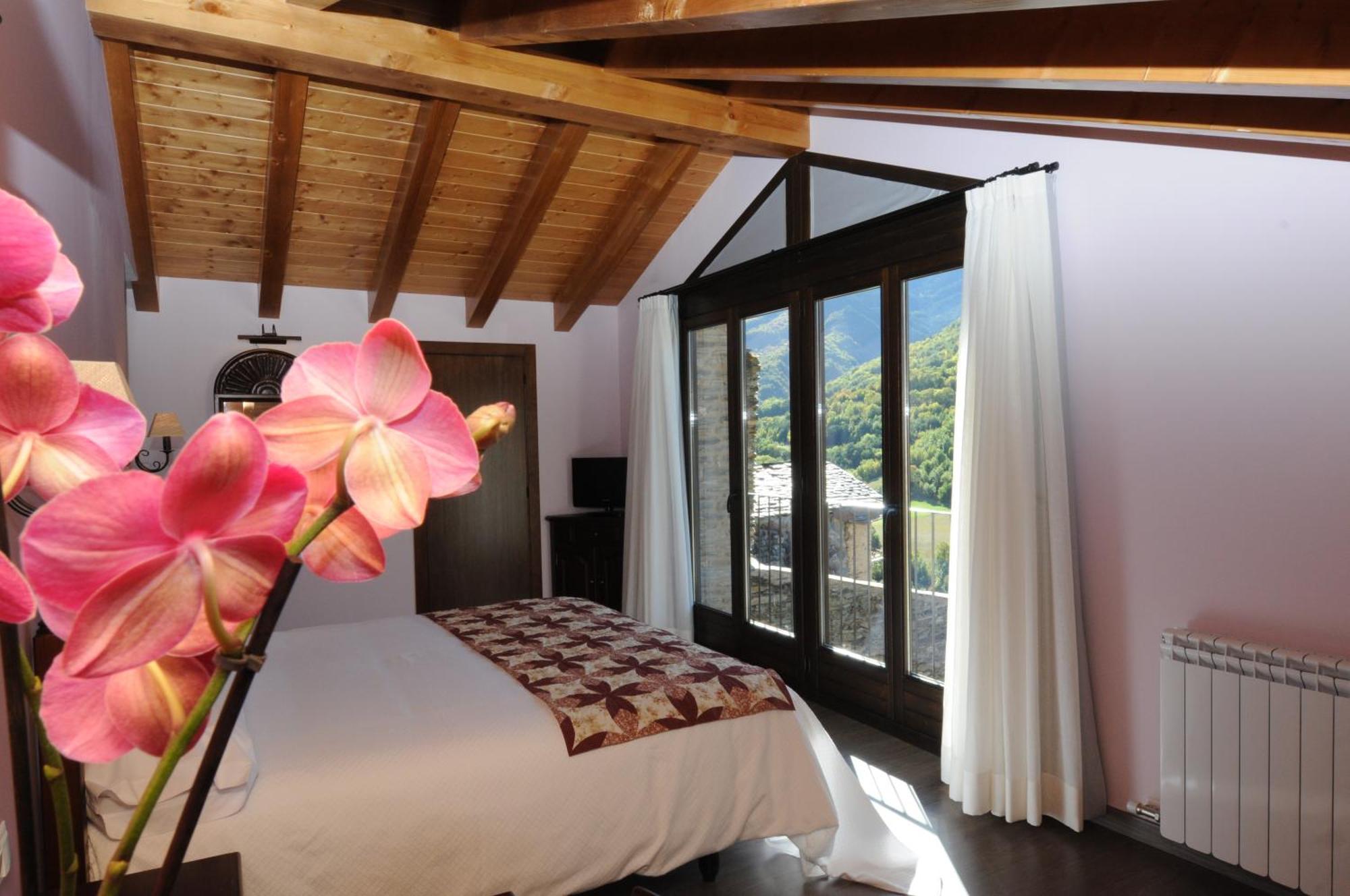 Casa Rural La Comella Tirvia Eksteriør billede