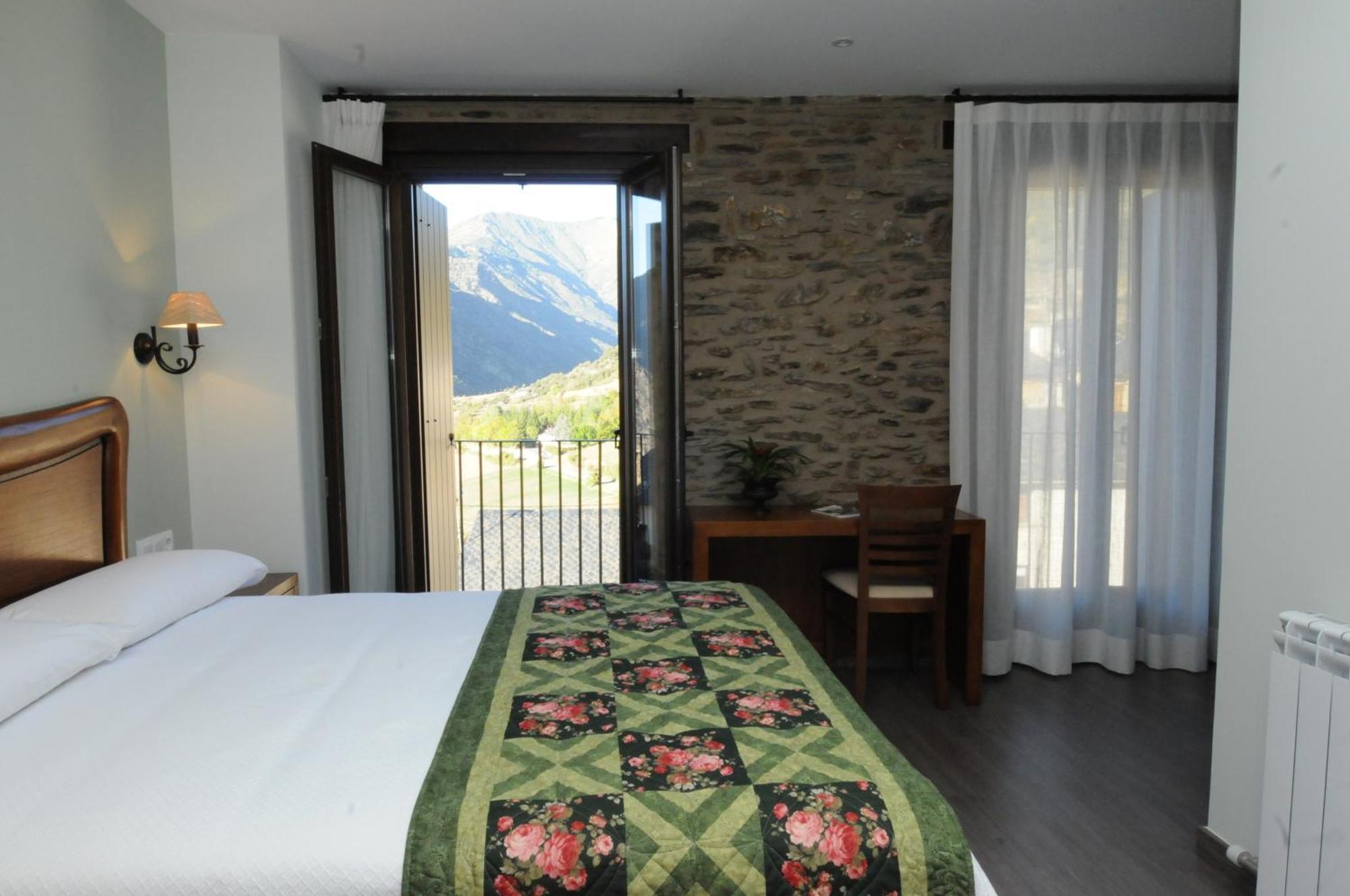 Casa Rural La Comella Tirvia Eksteriør billede