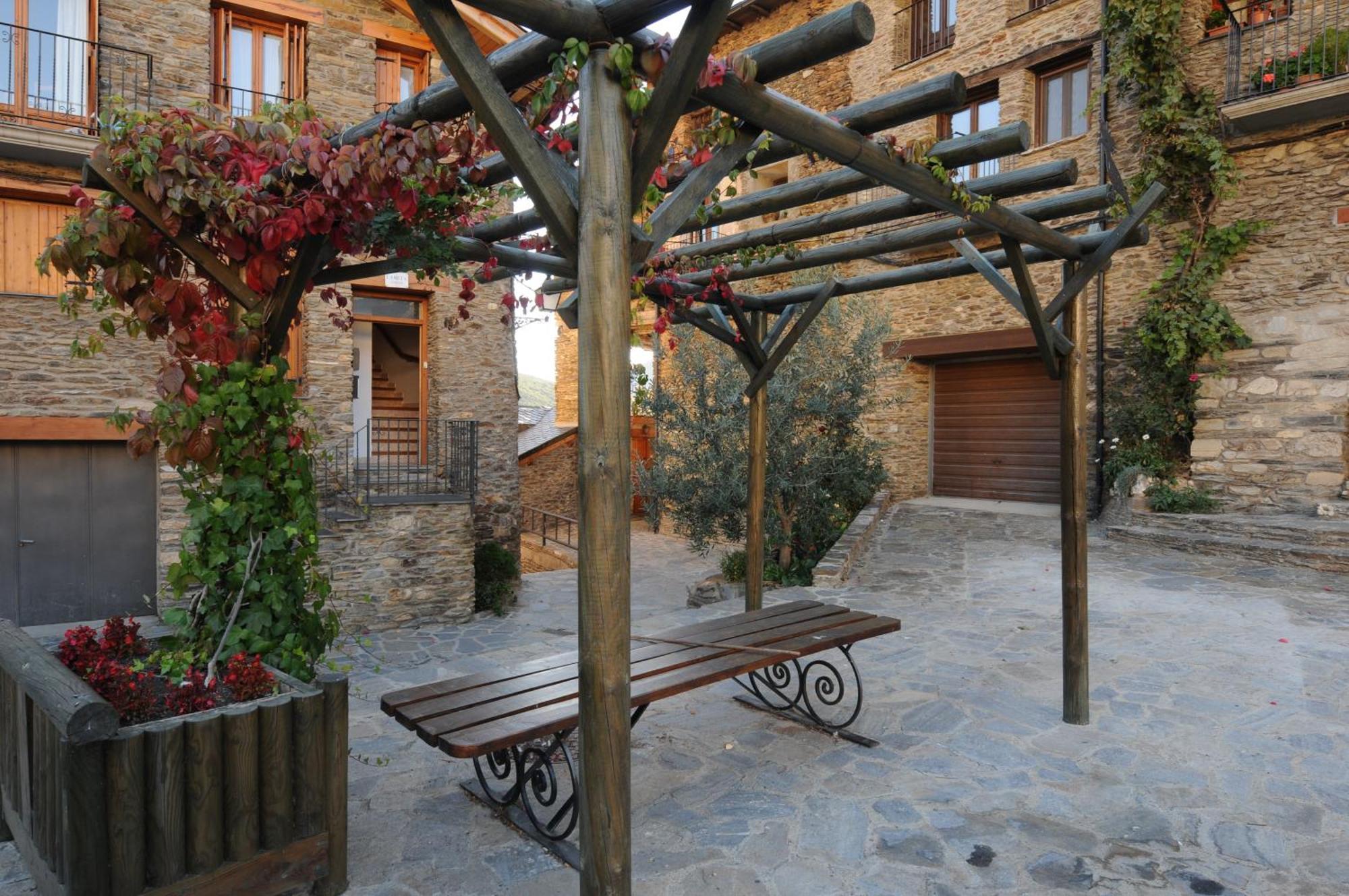 Casa Rural La Comella Tirvia Eksteriør billede