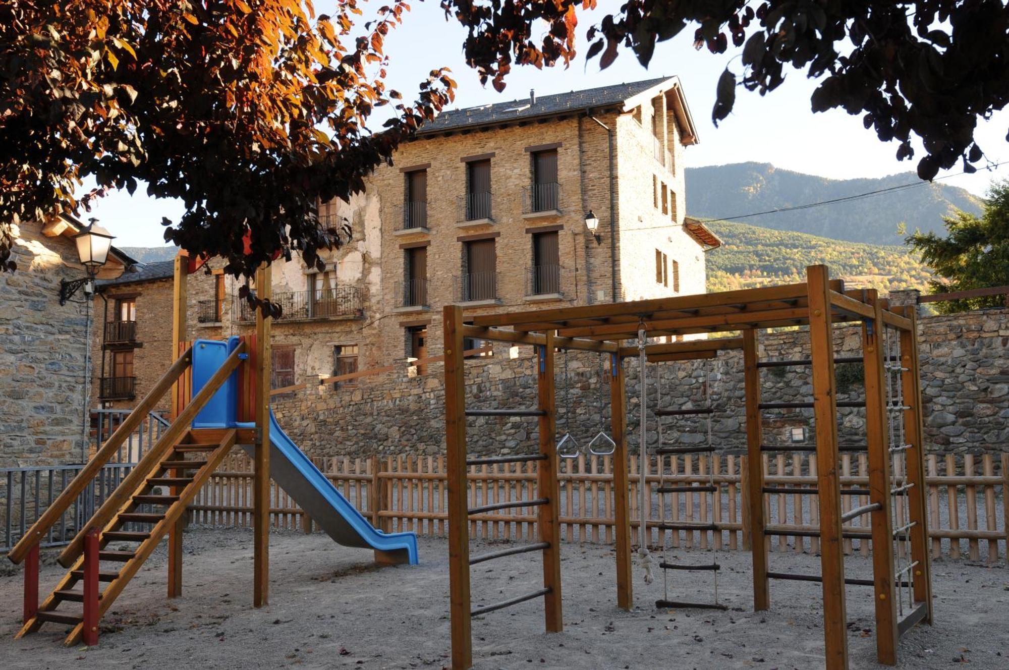 Casa Rural La Comella Tirvia Eksteriør billede