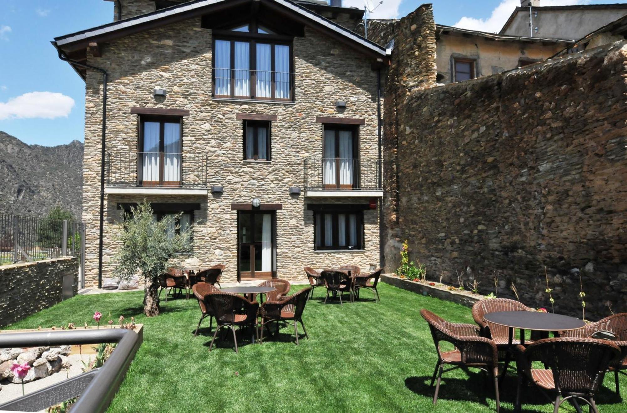 Casa Rural La Comella Tirvia Eksteriør billede